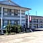 Bay Lake Inn - Frontiersman Motel