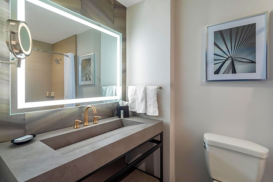 Crowne Plaza Los Angeles Harbor Hotel By IHG