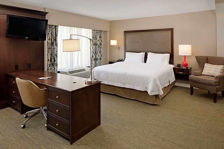Hampton Inn Louisville Downtown
