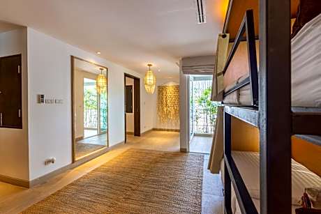 6 Bed Female Community Ensuite