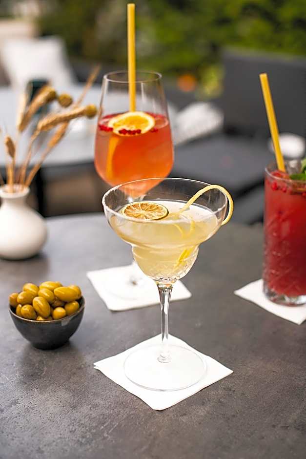 Le Boeuf Couronné - Hôtel & Restaurant Chartres- Logis Hotels