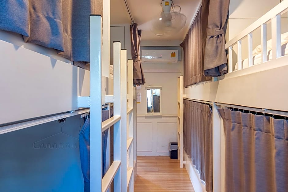 Ratana Boutique Hostel