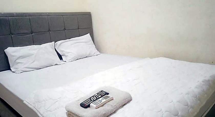 Makaliwe Mitra RedDoorz