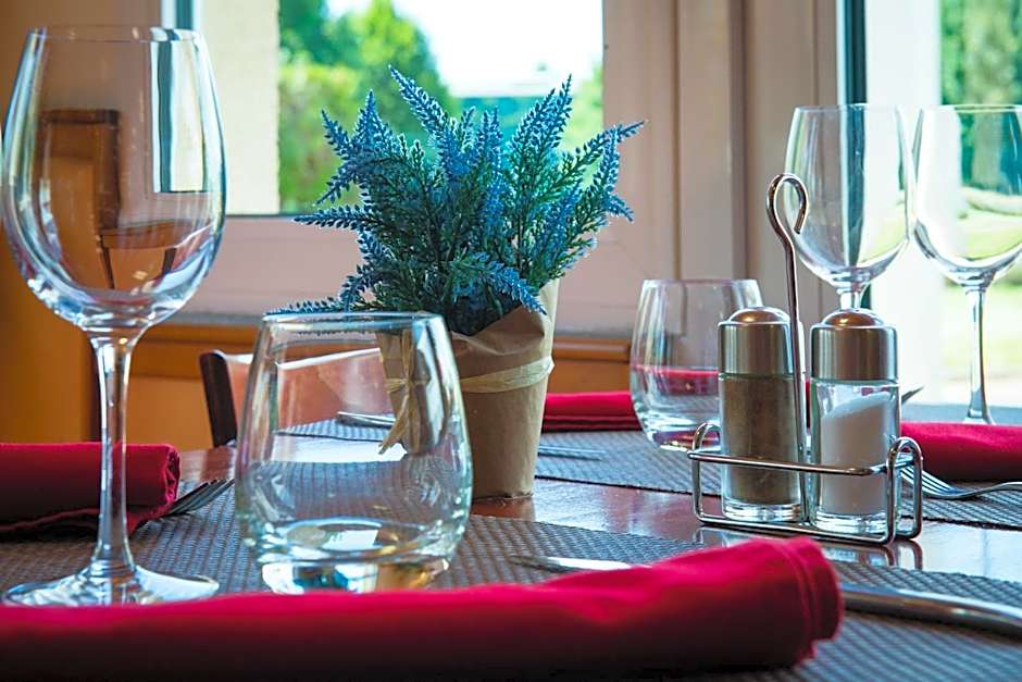 Brit Hotel Blois - Le Préma