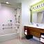 Home2 Suites by Hilton Minneapolis / Roseville, MN