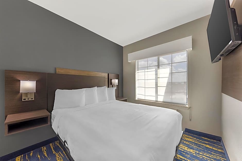 SureStay Plus Hotel by Best Western San Antonio SeaWorld
