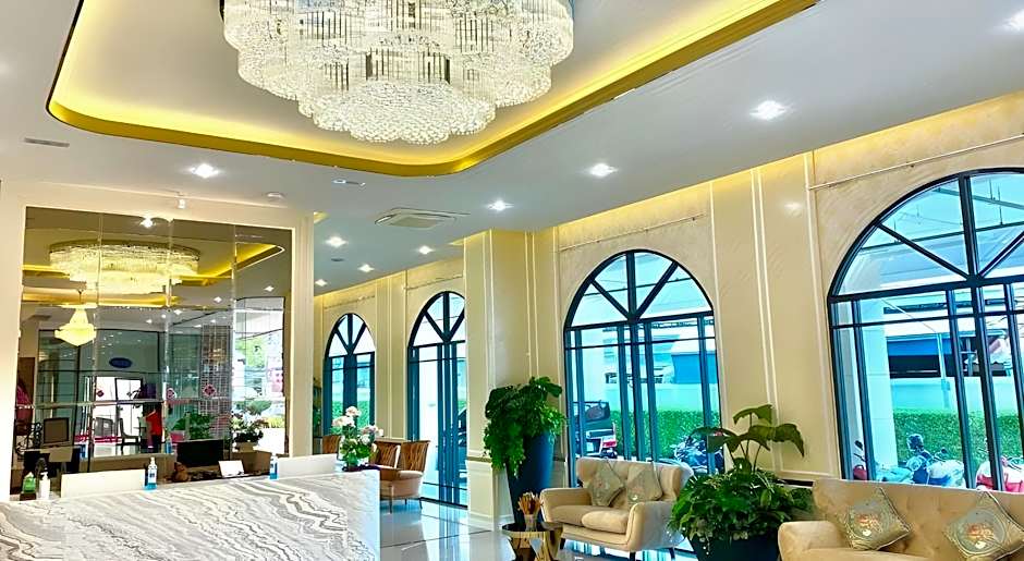 Banbua Grand Udon Hotel