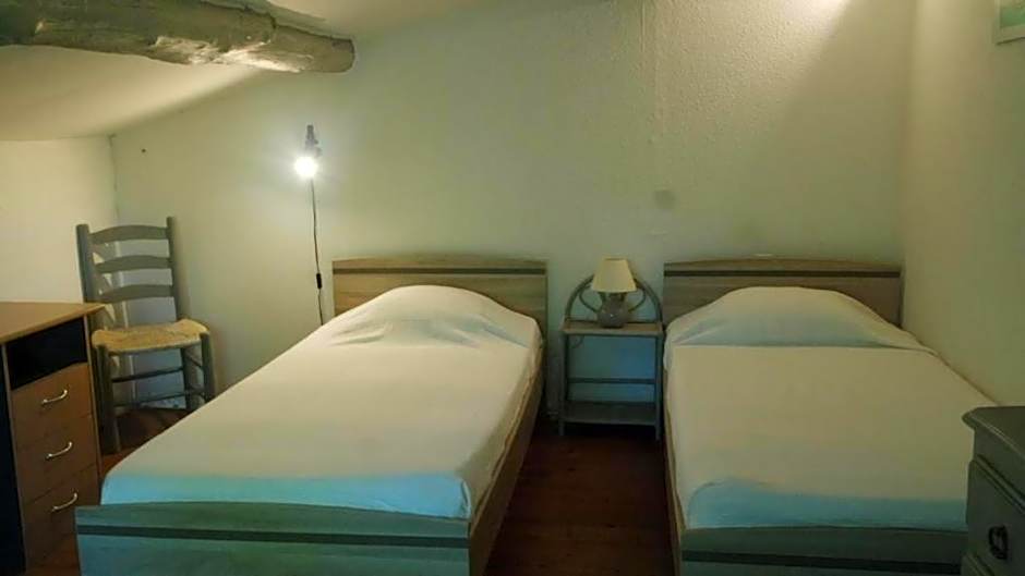 Mas Grimaud Chambres D'hotes Familiales – Eygalières, NY
