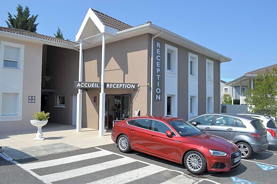 Hôtel Formules Club 2