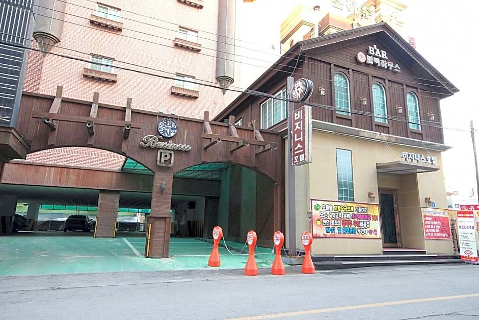 Cheonan Business Hotel