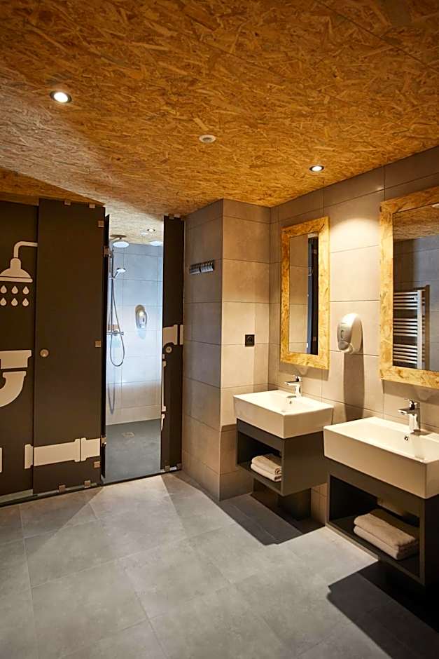 Photo 1 of 8 of Exclusive Quadruple Room with Shared Bathroom