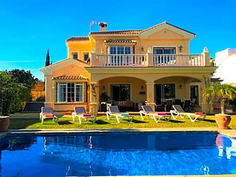 Villa Majestic Comfortable holiday residence