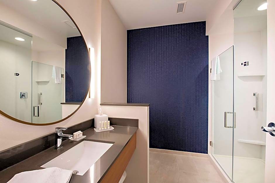 Fairfield Inn & Suites By Marriott Dayton North