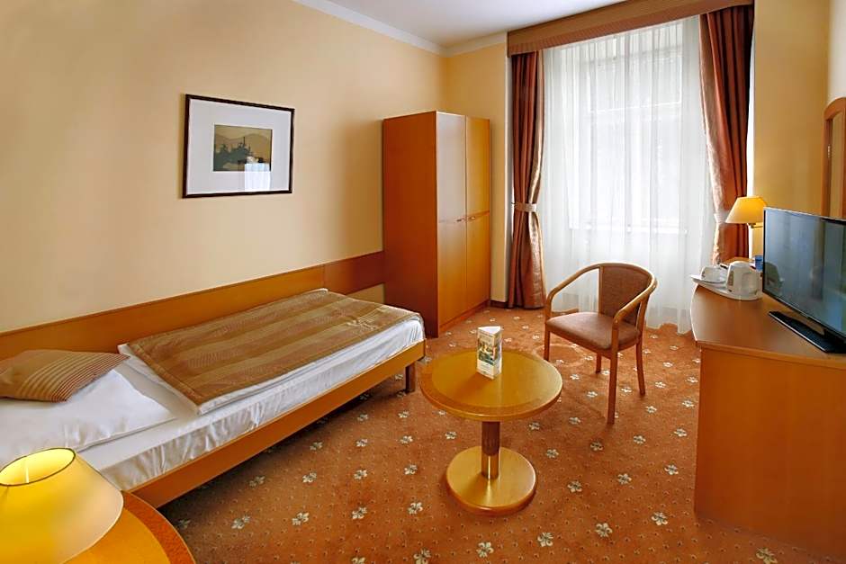 Ensana Hvězda - Imperiál - Neapol