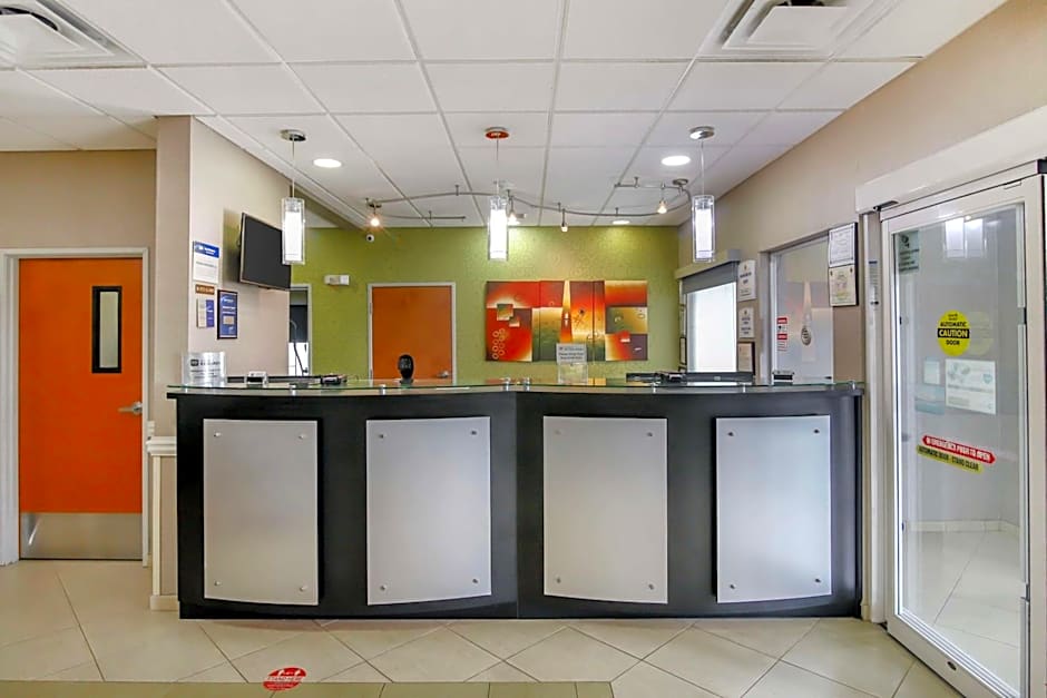 Best Western Plus Brunswick Inn & Suites