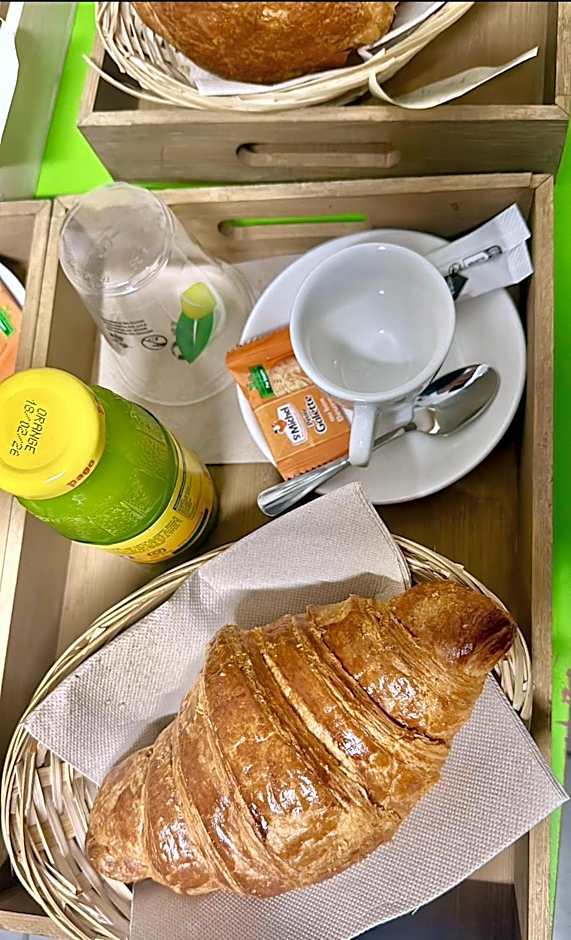 HOTEL IN PARIS