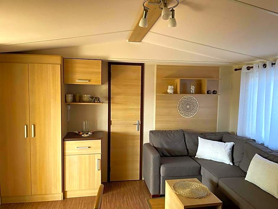 Maison mobilhome sans vis à vis au calme et en hauteur