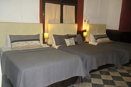 Triple Room with Bathroom