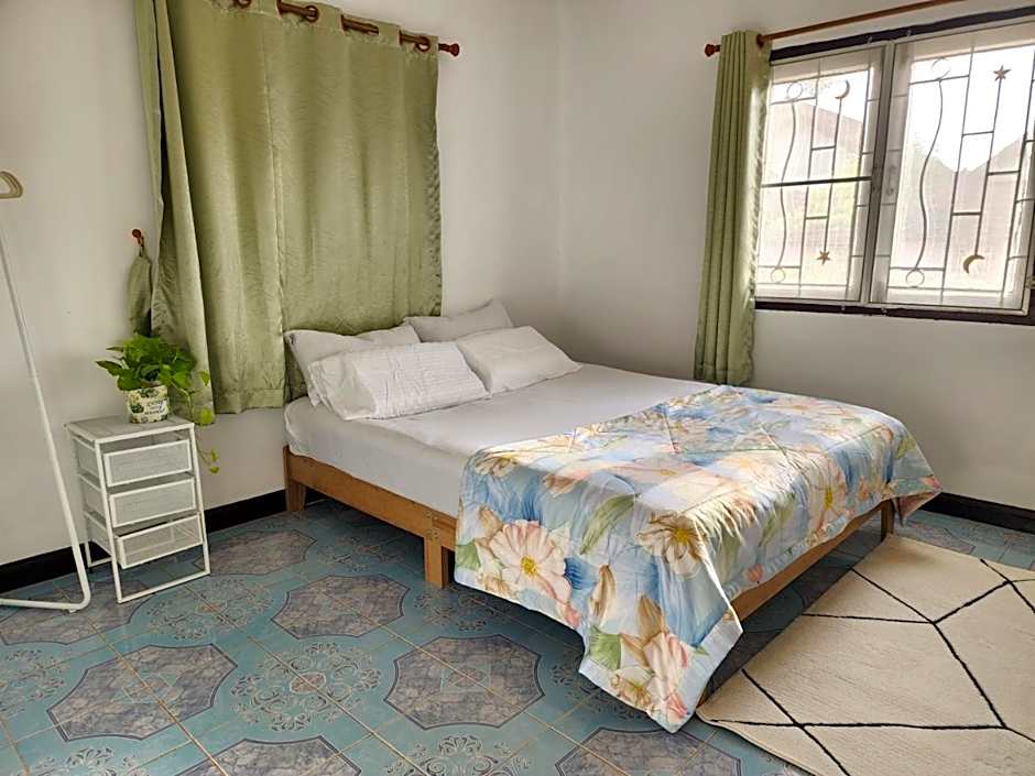 GOOD VIBE garden house Sattahip