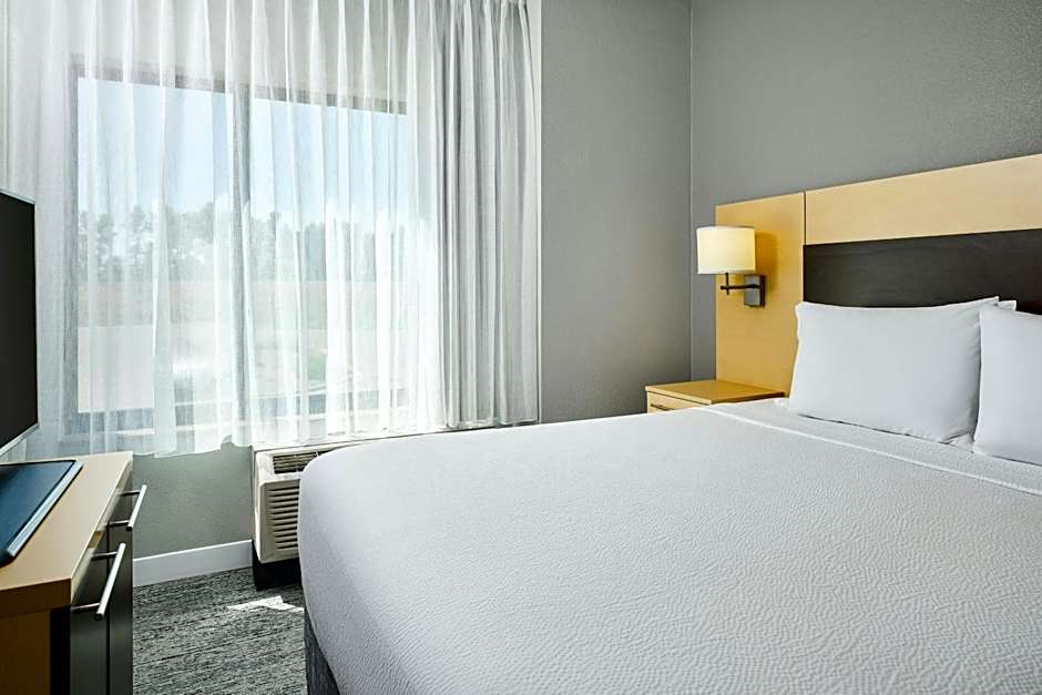 TownePlace Suites by Marriott Dickinson