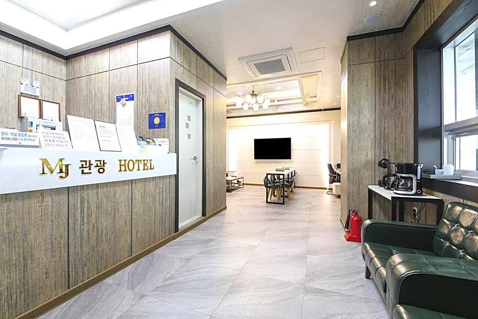 Mj Hotel