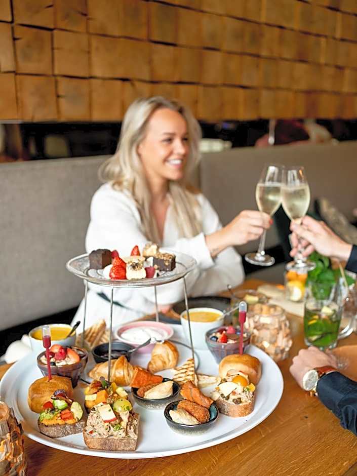 Wolf Hotel Kitchen & Bar