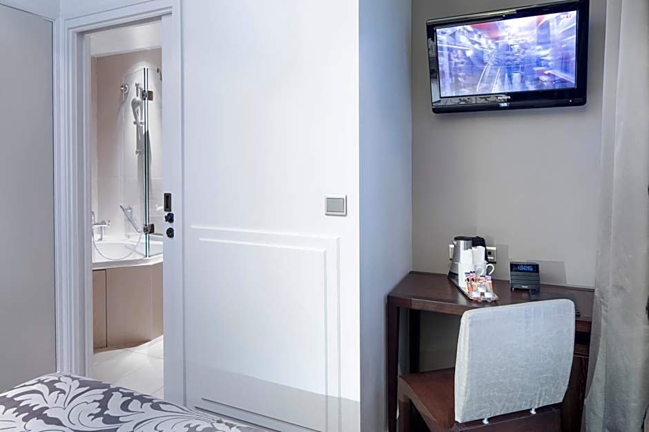 Hôtel Paris Louvre Opéra