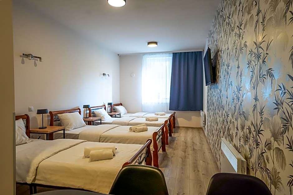 Kelman Inn Global Nowa Sól