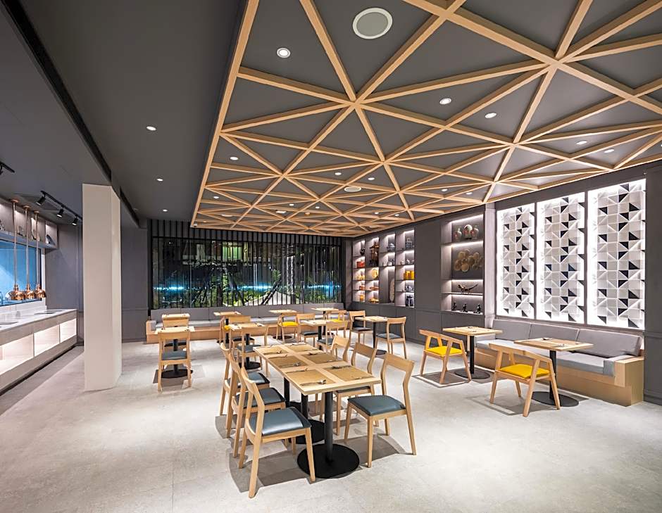 Travelodge Phuket Town