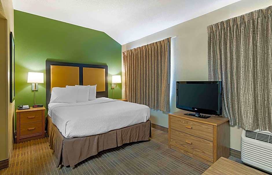 Extended Stay America Suites - Kansas City - Airport - Tiffany Springs