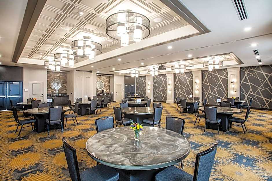 Homewood Suites By Hilton Salina/Downtown, Ks