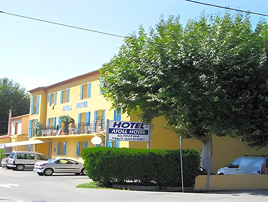 Atoll Hotel
