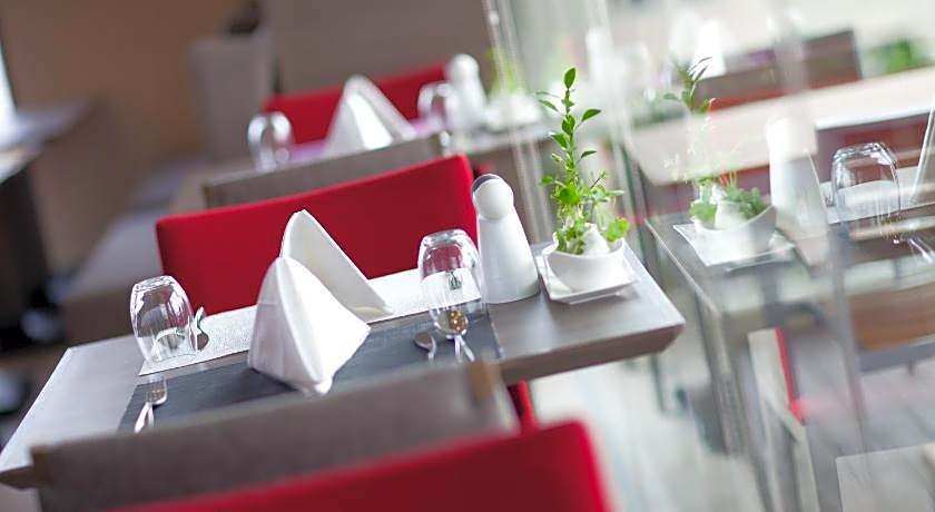 Mercure Bangkok Siam Hotel