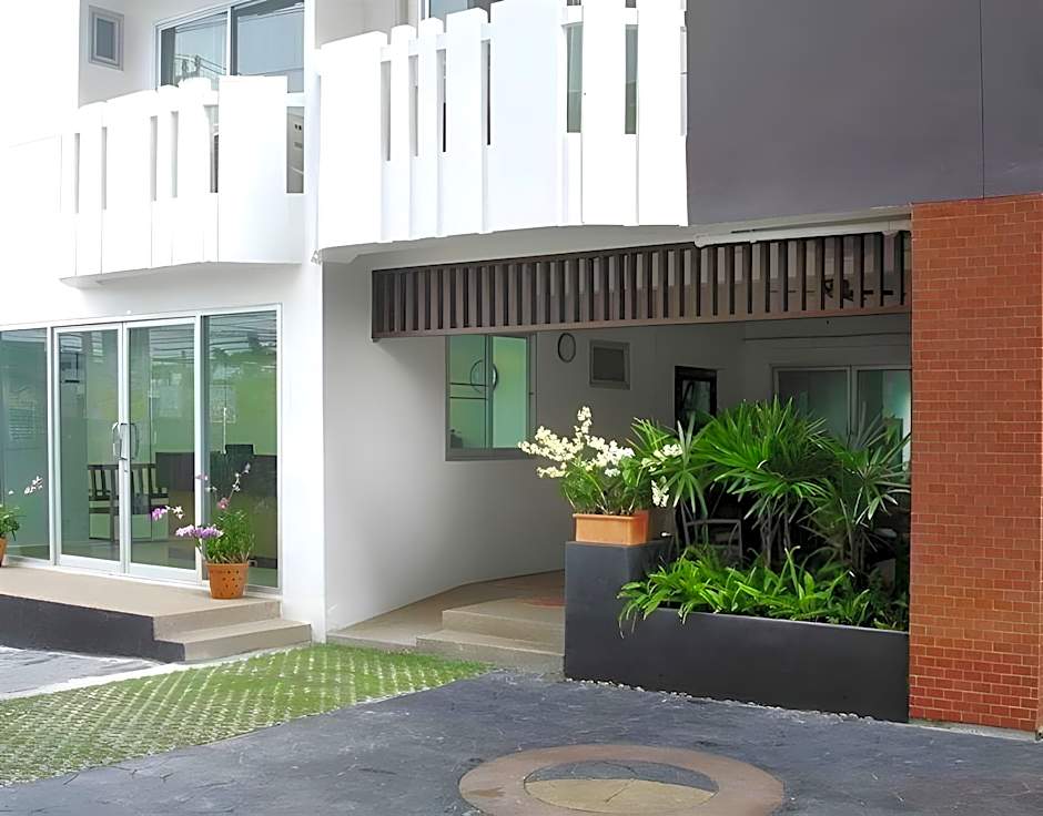 The Ivory, Suvarnabhumi Airport