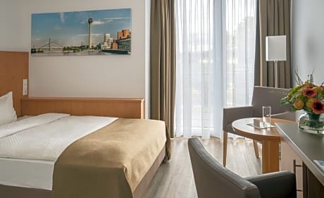 Single Room with Garden View