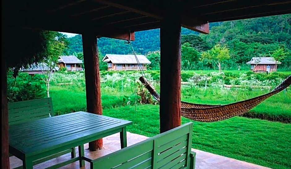 Lhongkhao Samoeng by Chi Villa