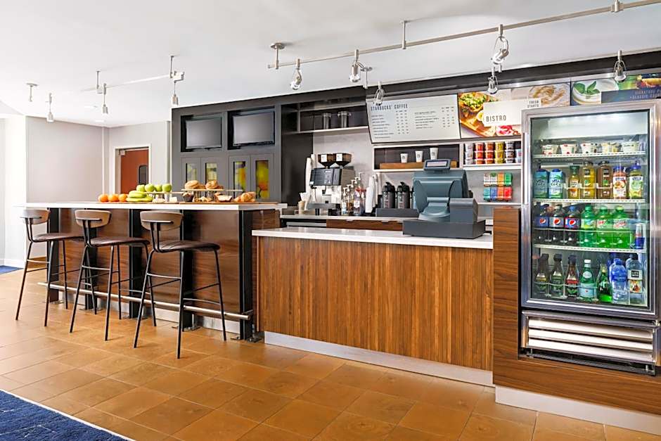 Courtyard by Marriott Hartford Farmington