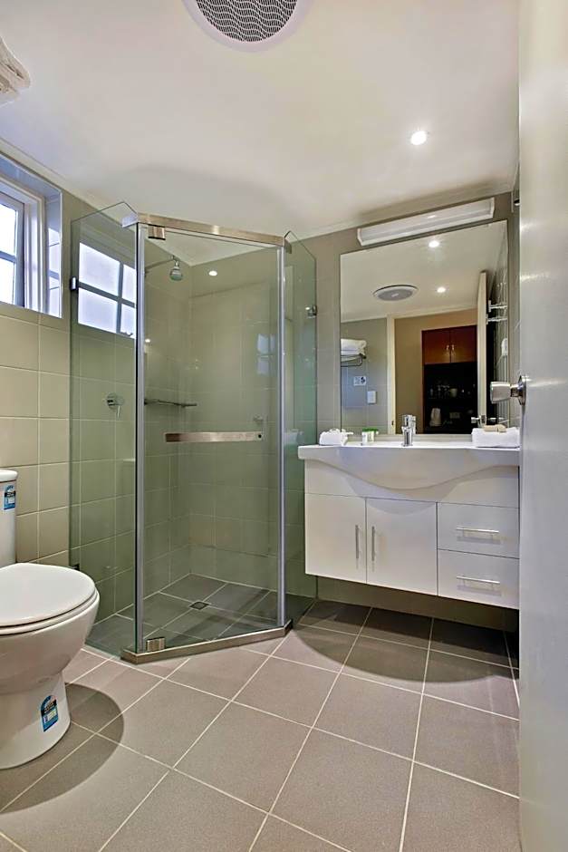 Best Western Plus Buckingham International