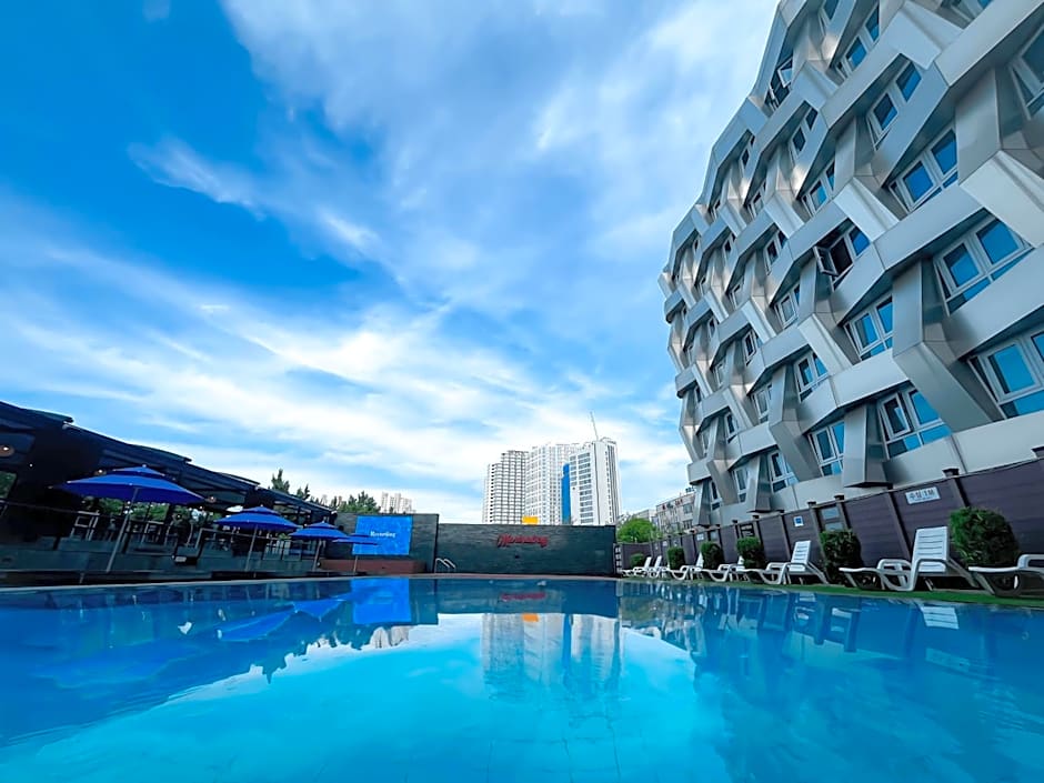 Chungchoho Best Hotel