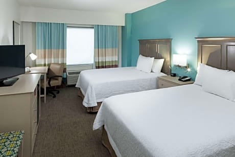 Executive Queen Room with Two Queen Beds with Pool View