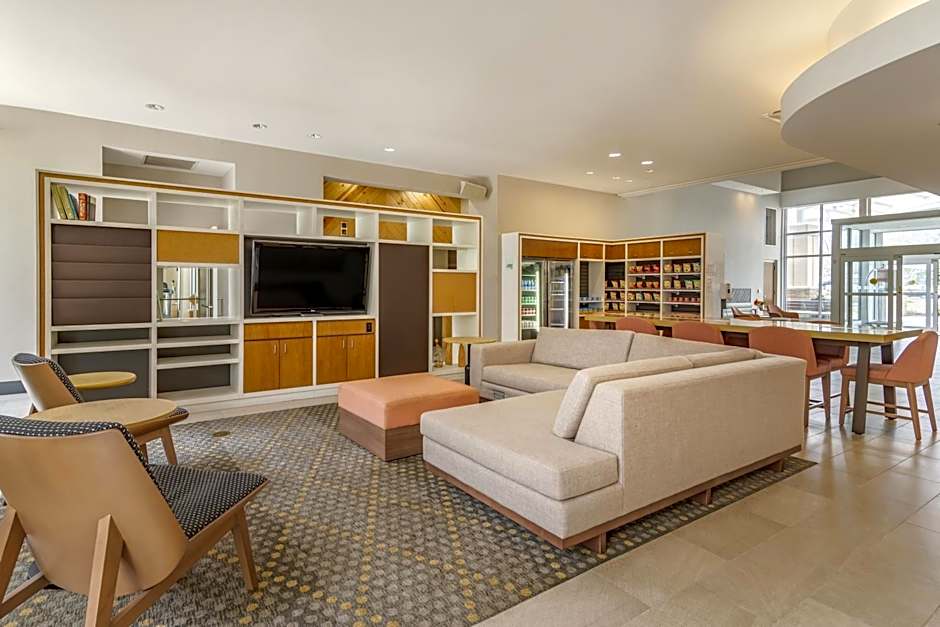 Holiday Inn Atlanta-Gas South Arena Area, an IHG Hotel By IHG