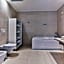 Carine Hotel Delfin