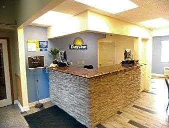 Days Inn by Wyndham West Branch Iowa City Area