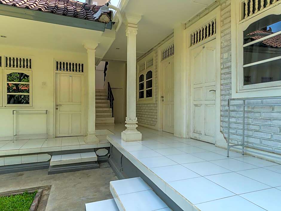 Matahari  Inn