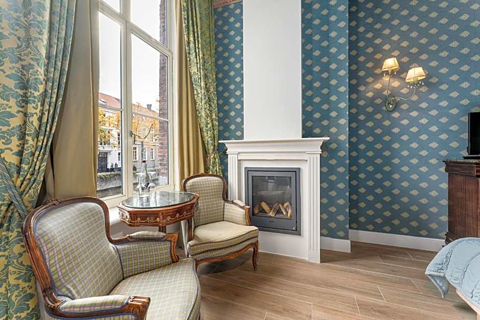 Canal Suites