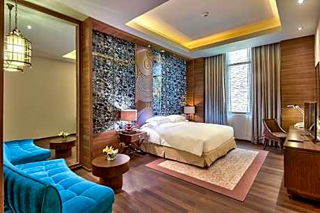 King One Bedroom Studio Suite-Lounge Access