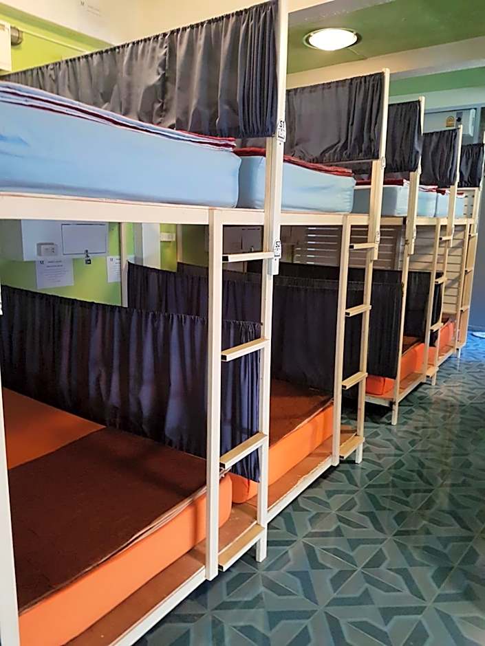 Sleep Tight Hostel at Koh Phangan