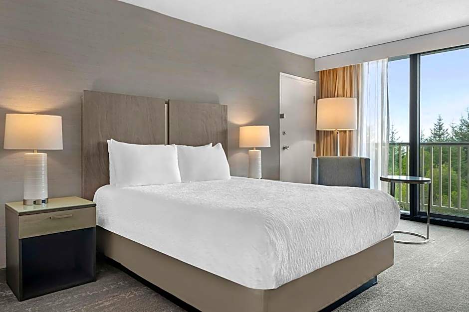 Best Western Plus Agate Beach Inn