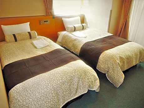 Twin Room - Non-Smoking