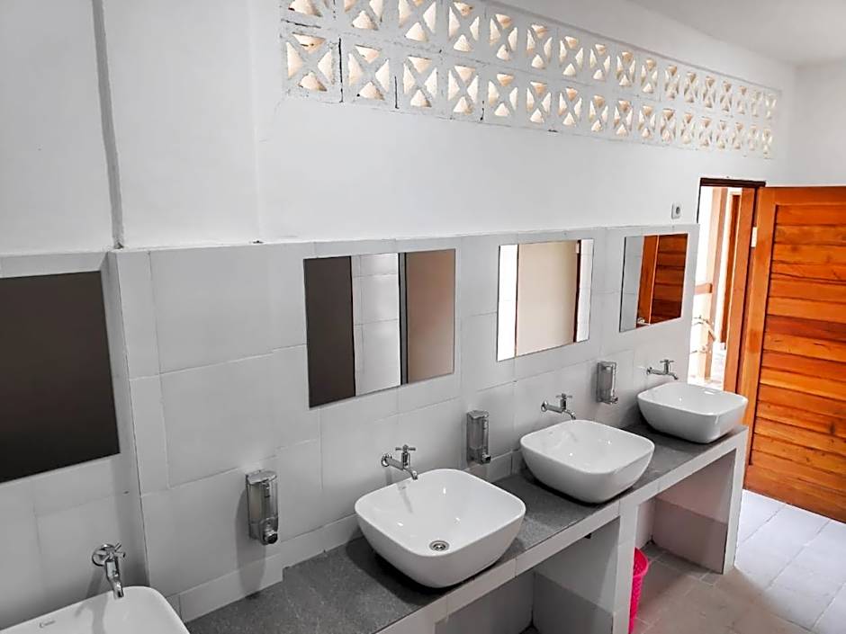 Gili Pirates Dive & BnB